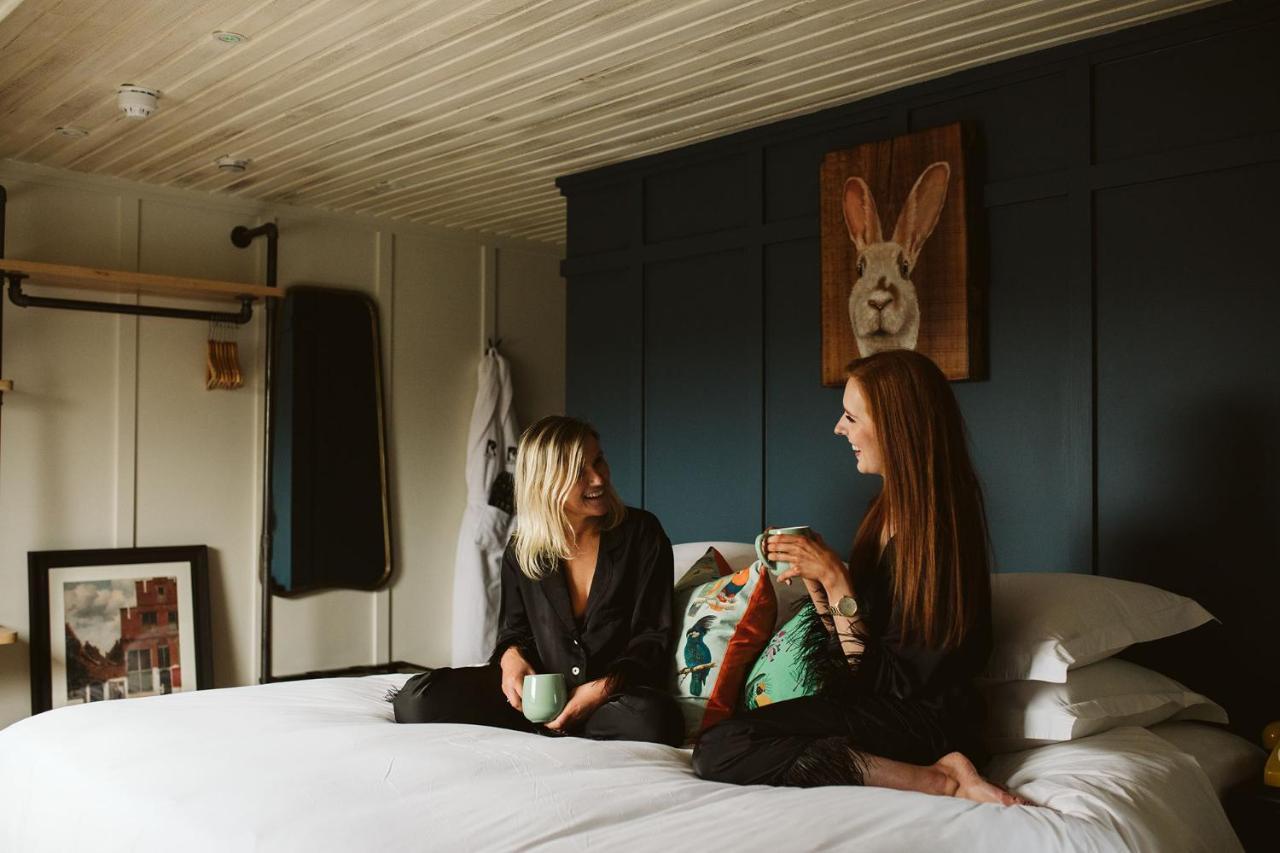 טמפלפטריק The Rabbit Hotel & Retreat מראה חיצוני תמונה