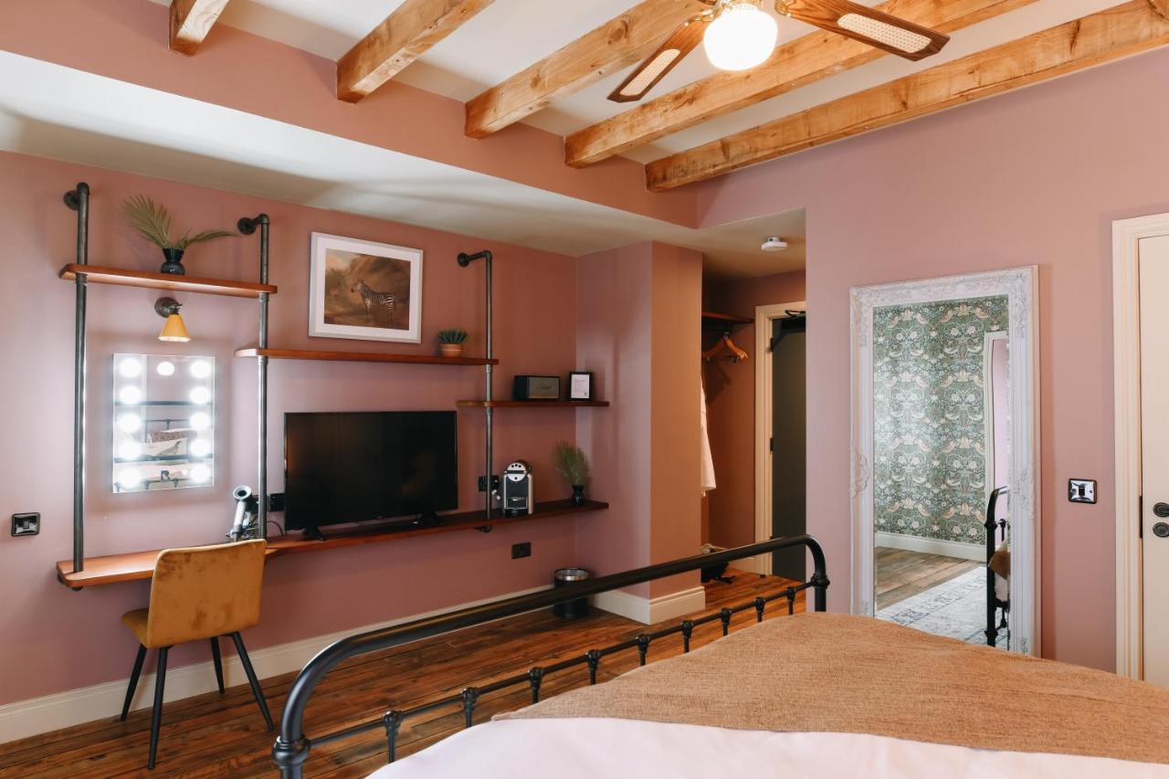טמפלפטריק The Rabbit Hotel & Retreat מראה חיצוני תמונה