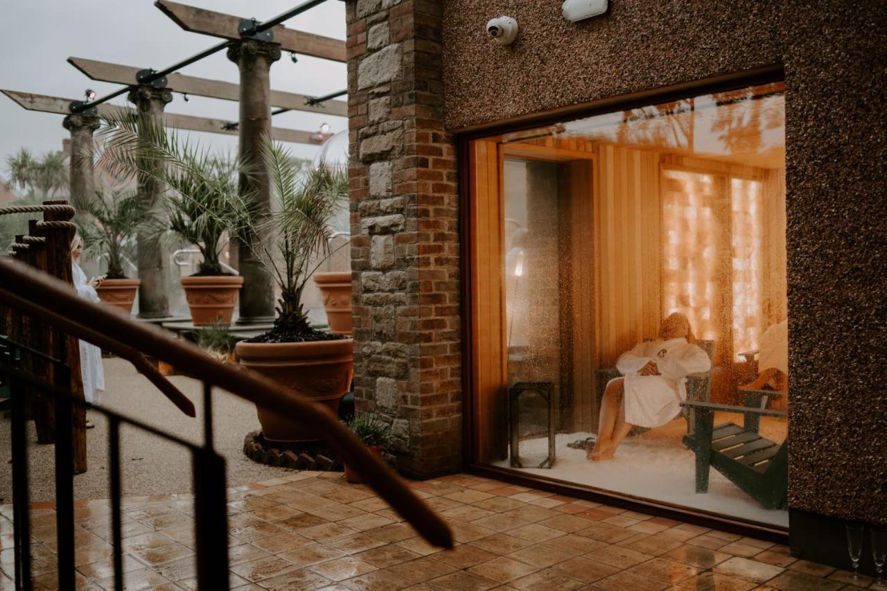 טמפלפטריק The Rabbit Hotel & Retreat מראה חיצוני תמונה